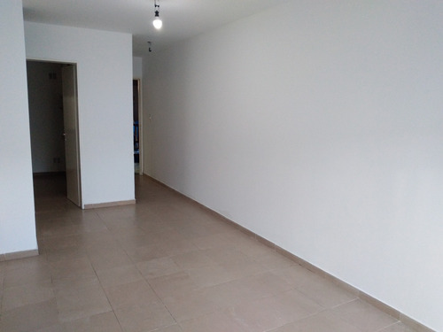 Departamento Venta La Plata Dormi C/ Patio