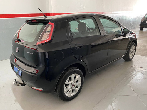 Imagem 4 de 11 de Fiat Punto 1.4 Attractive 8v Flex 4p Manual