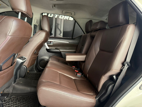 Toyota SW4 Toyota SW4 2.8 TDI SRX 5L 4x4 (Aut)