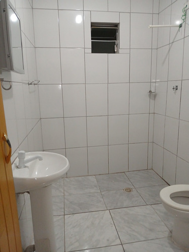 Vende-se Sobrado Com 2 Casas
