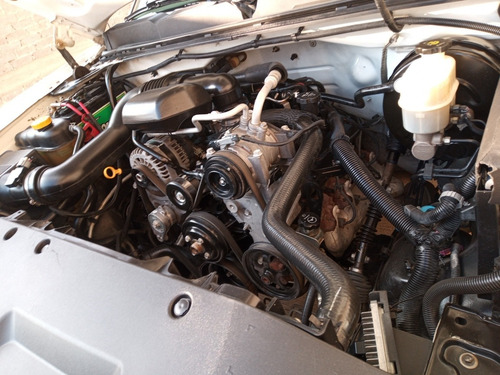 Imagen 13 de 13 de Chevrolet Silverado 2013 4.3 1500 Cab Reg V6/ Man At