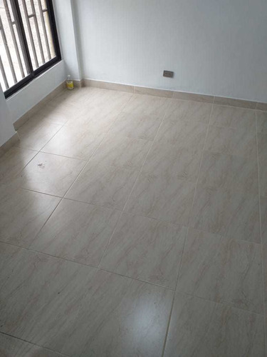 Se Arrienda Apartaestudio En Medellin, Laureles
