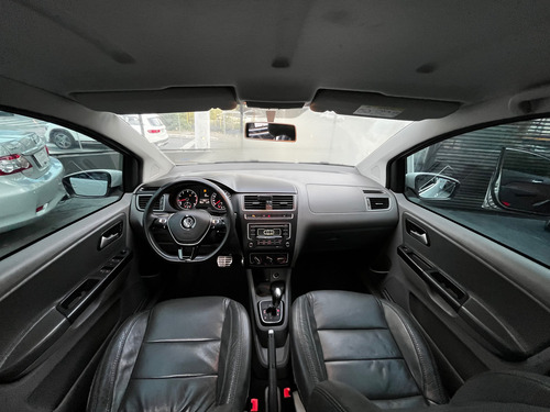 Volkswagen Fox 1.6 16v Msi Highline Total Flex I-motion 5p