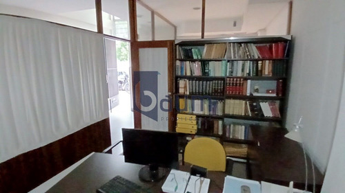 Local U Oficina 64 M2 Zona 9 Y 46