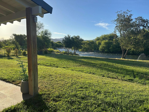 Casa Con Costa De Río, Las Marías Del Valle, San Martín De Los Andes