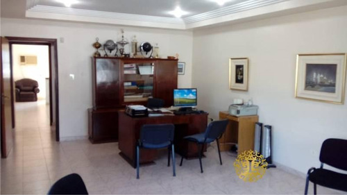 Vendo Galpón C/amplio Terreno - Único En Santo Tomé