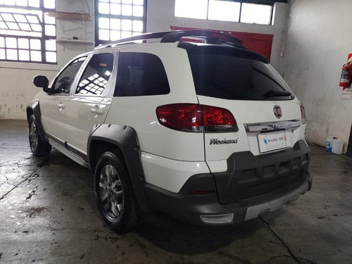 Imagen 11 de 20 de Fiat Palio Weekend Adventure Locker Gnc