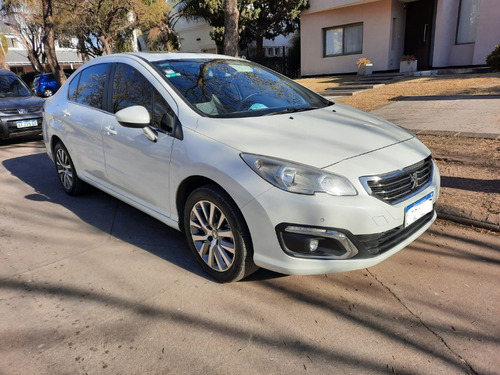 Imagen 5 de 7 de Peugeot 408 Thp