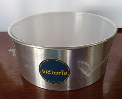 Tortera De Aluminio De 28 Cm Marca Victoria