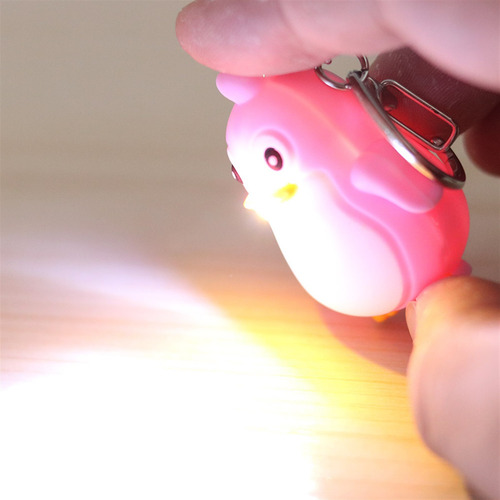 Antorcha Led Con Luz De Sonido Llavero Chic Pingüino