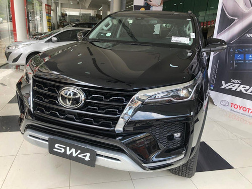 Imagem 4 de 8 de Toyota Hilux Sw4 Srx 4x4 2.8 Tdi 16v Dies. Aut.