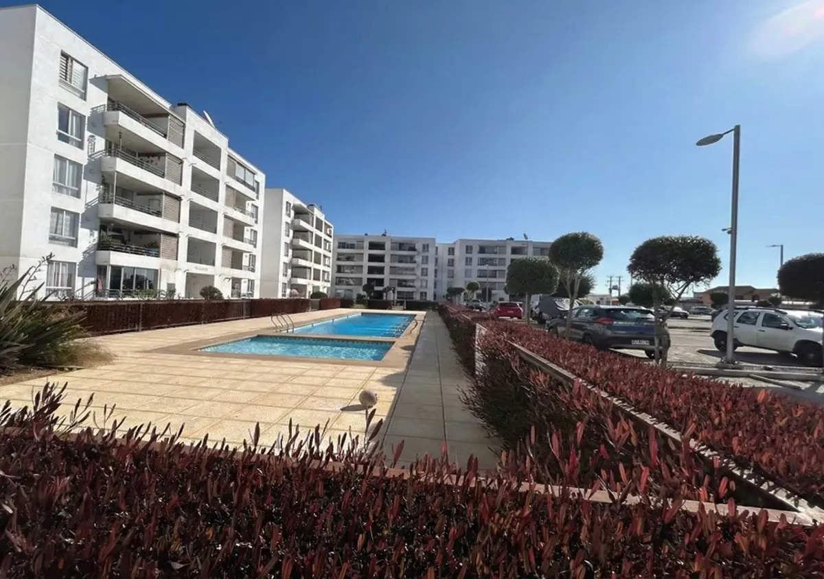 Imagen 2 de 18 de Arriendo 2d1b La Serena La Florida Gc, Est Y Bod (174363)
