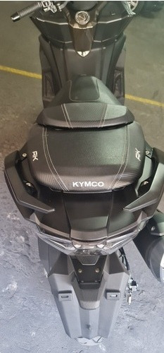 Imagen 6 de 11 de Kymco Ak 550 /2021 / 1.300 Km