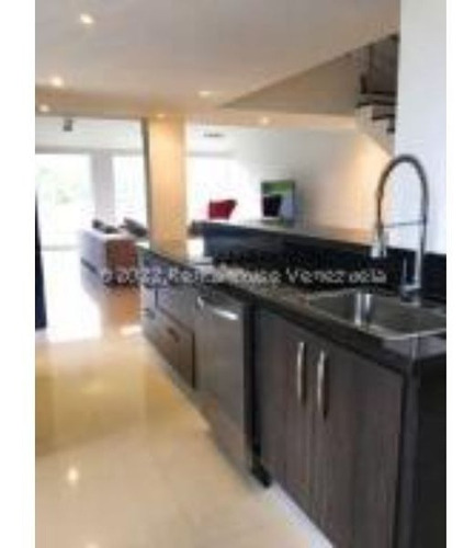 Imagen 19 de 25 de #22-23742 Hermoso Apartamento Duplex En El Hatillo