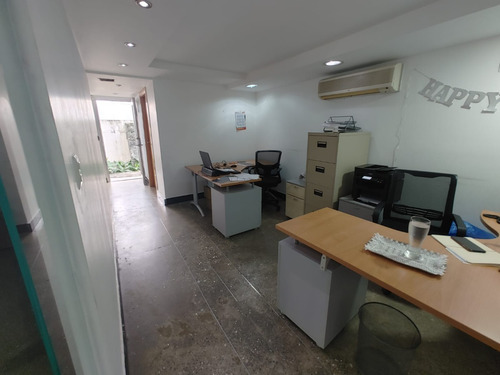 Alquilo Locales Oficinas En Mata Hambre, De: 43, 53, 60, 100, 113, 135 Y 150 Mts.2