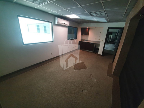 Imagen 13 de 27 de Oficina En Venta De 561.87 M² En Céntrica Ubicación En Col.