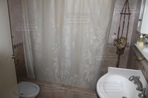 Chalet De 4 Dormitorios, 4 Baños, Con Garage, Pileta De Natación, Quincho Y Parrilla