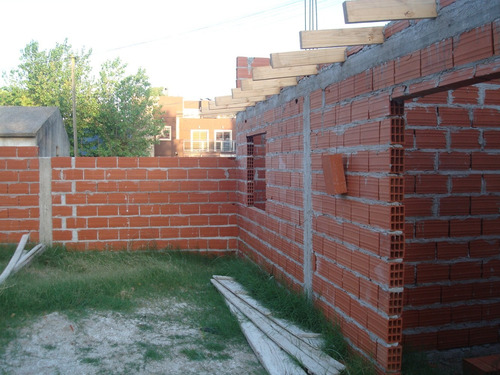 Imagen 8 de 11 de Vende Casas En P.h A Estrenar