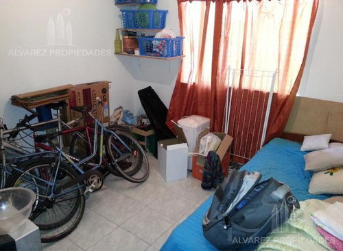 Imagen 4 de 10 de Departamento 3 Ambientes Venta Hurlingham Retasado Permuta