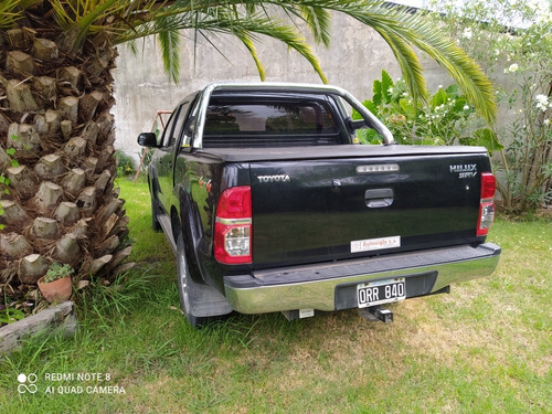 Toyota Hilux 3.0 Cd Srv Cuero 4x4 5at - A4 2015