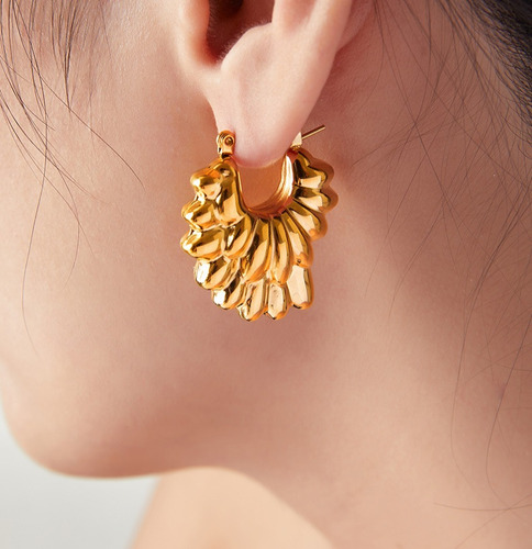 Arete Pendiente Gota Curvo Doble Capa