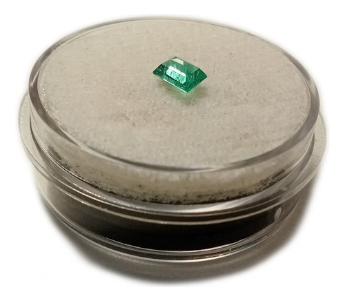 Esmeralda Colombiana, Corte Baguette, 0.22ct Verde
