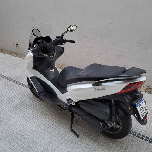 Imagen 6 de 15 de Scooter Kymco X Town 250i