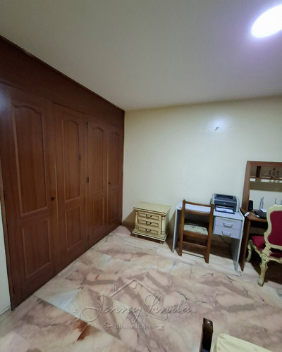 Venta Apartamento Urb. La Soledad, 197mts Exclusivo Maracay Aragua