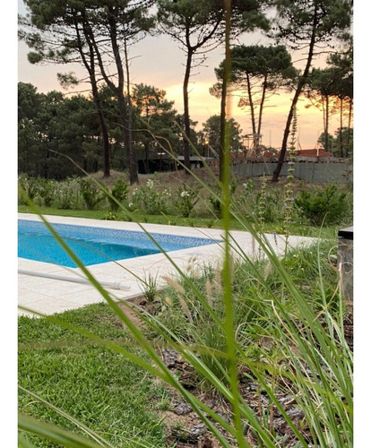 Pinamar , Casa Barlovento Con Piscina