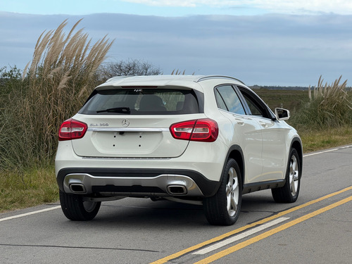 Mercedes-Benz Clase GLA 1.6 Gla200 Urban 156cv