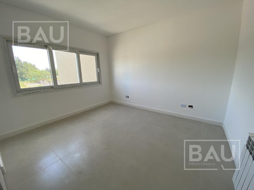 Dúplex Tipo Casa Con Jardín Y Parrilla Propios, Jardines Del Palmar, Nordelta