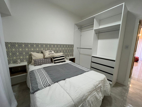Imagen 3 de 6 de Departamento 2 Ambientes Con Dependecia