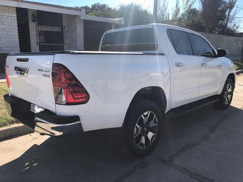Toyota Hilux 2.8 Cd Srx 177cv 4x2