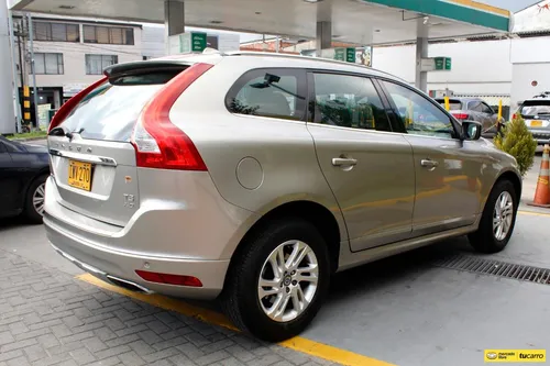 Volvo XC60 2.5 T5 Awd At