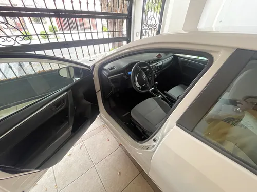 Toyota Corolla 1.8 Base Mt