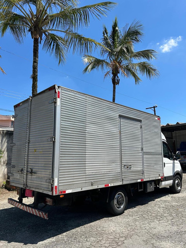 Iveco Daily Chasis 3.0 35S14 3450 Cab. Simples 2P