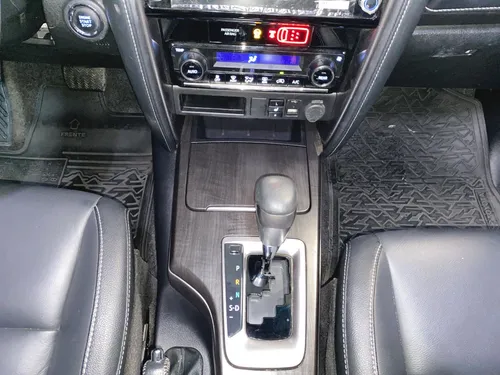 Toyota Fortuner 2.7L Srv