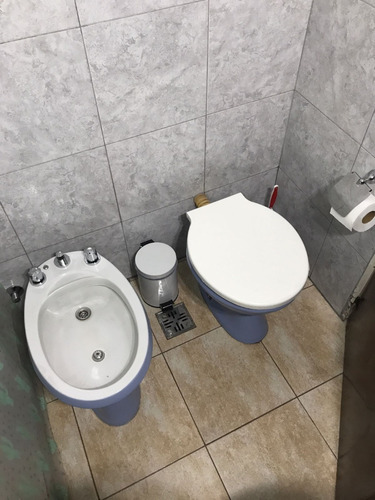 Imagen 28 de 30 de Venta Local Mas Departamentos Moron