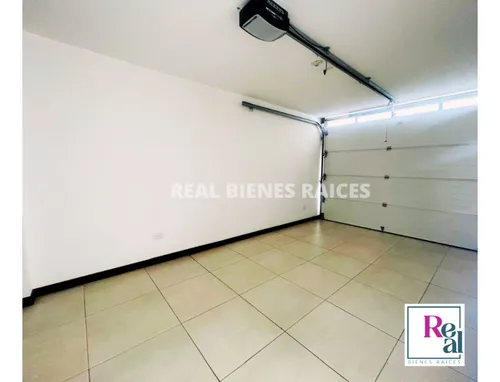 ¡casa En Arriendo Con Excelente Ubicación Y Comodidades!