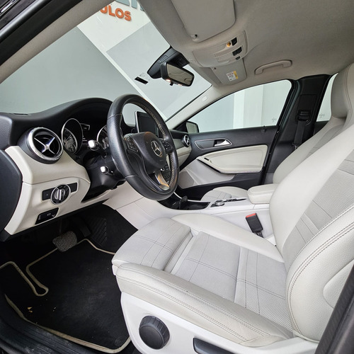 Mercedes-Benz Classe GLA 1.6 Style Turbo Flex 5p