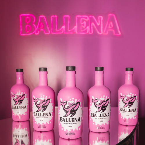 Ballena Licor De Coco Com Tequila 750ml