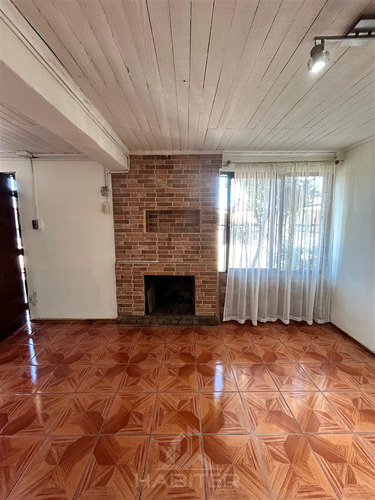 Casa En Venta De 3 Dorm. En Curicó