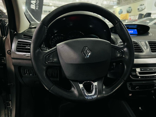 Renault Fluence 2.0 DYNAMIQUE 16V FLEX 4P AUTOMÁTICO