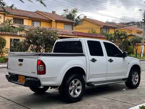 D Max 4x2 Gasolina