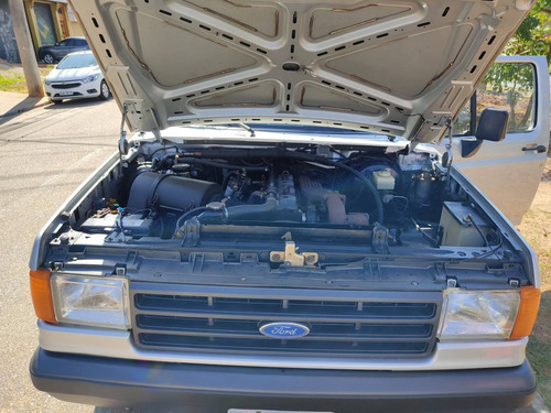 Ford F-1000 3.9 Cs Turbo Diesel