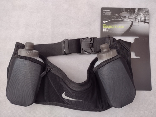 Imagen 2 de 8 de Nike Cinturón Double Pocket Flask Riñonera Running