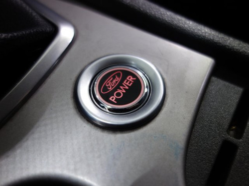 Ford Focus Focus 2.0 GLX 16V FLEX 4P MANUAL