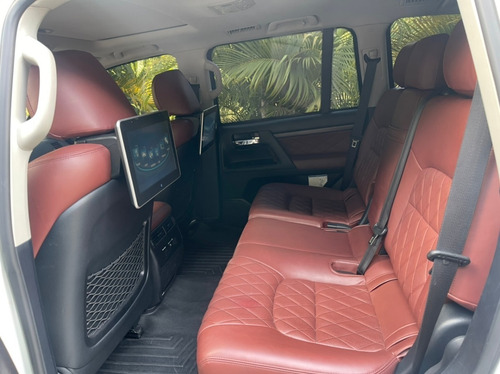Imagen 7 de 10 de Toyota Land Cruiser
