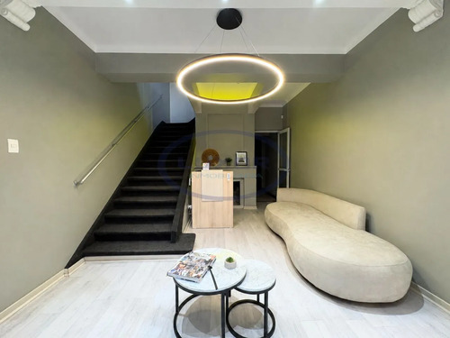 Casa Comercial De 2 Pisos En Arriendo Para Distintos Rubros