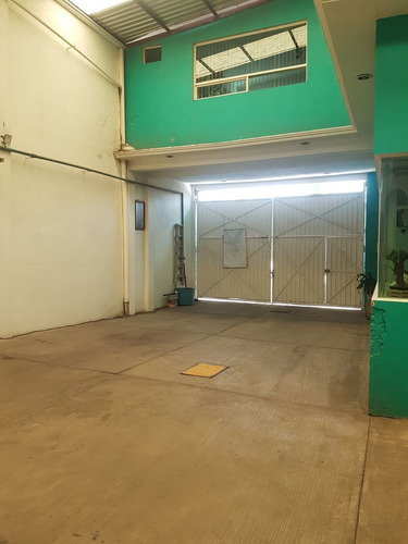 Bodega Comercial En Atizapán